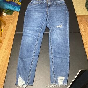Maurice’s cut off at the ankle blue jeans